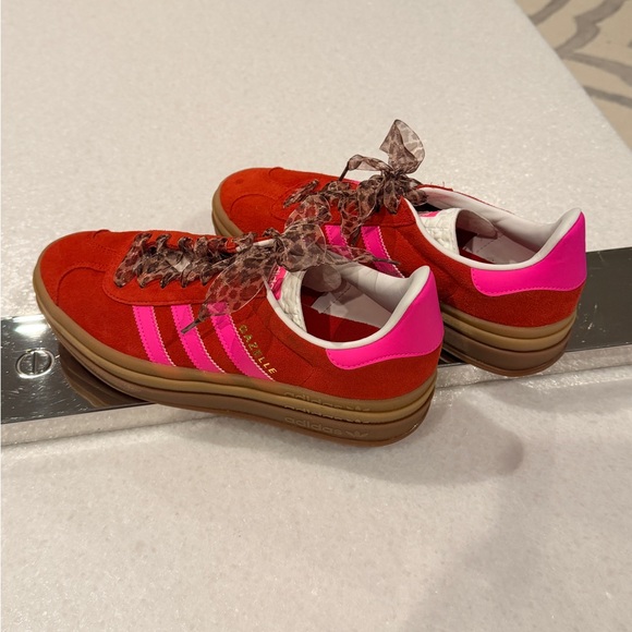 Adidas Red Suede Sneakers Pink Stripes Gum Sole Women’s 9.5 Gazelle - Picture 9 of 9